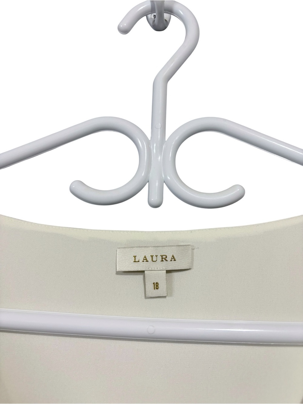 Laura, Size 18, Ivory Sleeveless V-Neck Blouse Double Layer - Picture 3 of 10
